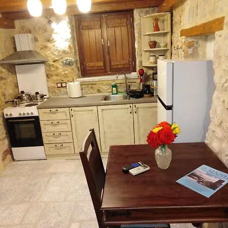 παραδοσιακός λυμπέρη Appartamento *